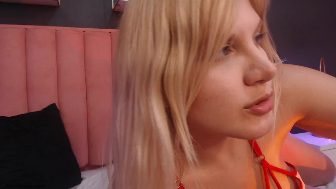 CrystalWoods94 Adult Chat October 30, 2025