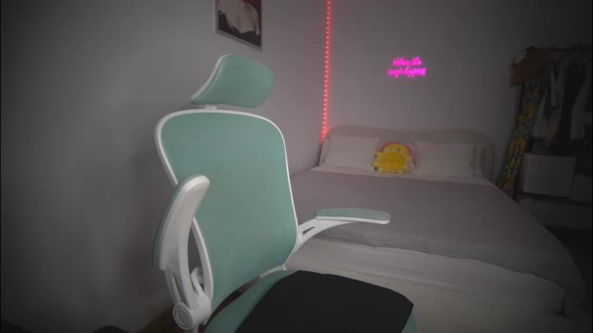 lunaink_ Adult Chat October 31, 2025