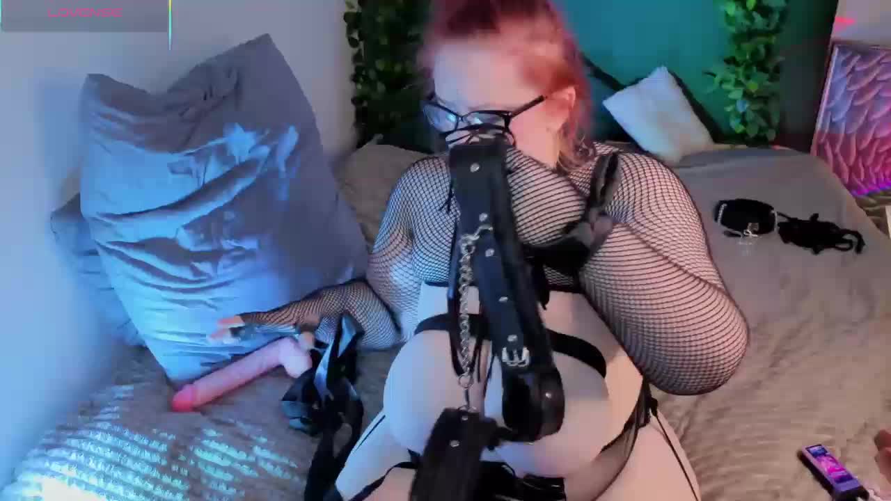 MilanaSkyingg Adult Chat October 31, 2025