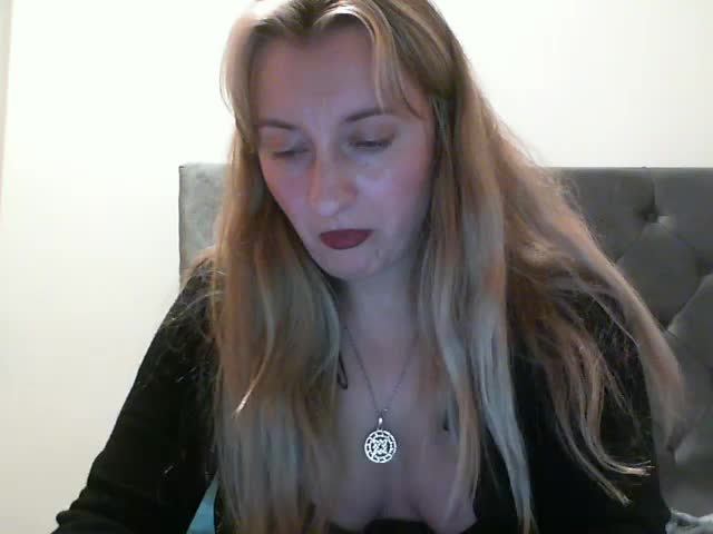 RuslanaFlower Adult Chat October 31, 2025