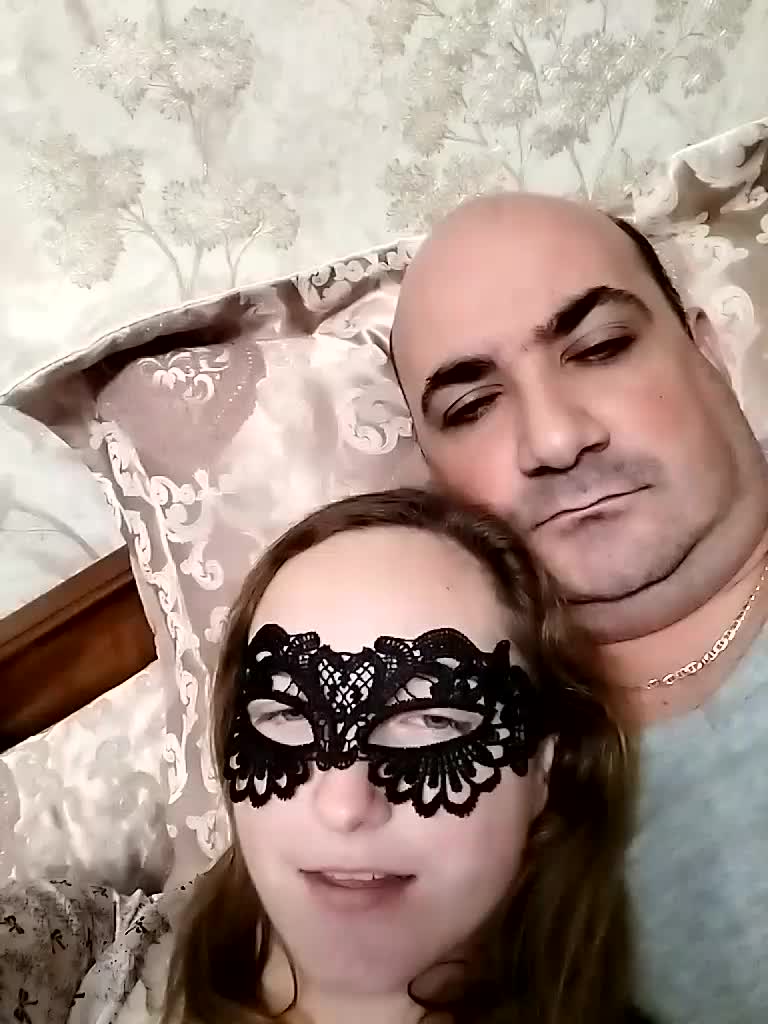 Crazycouple8 Adult Chat October 28, 2025