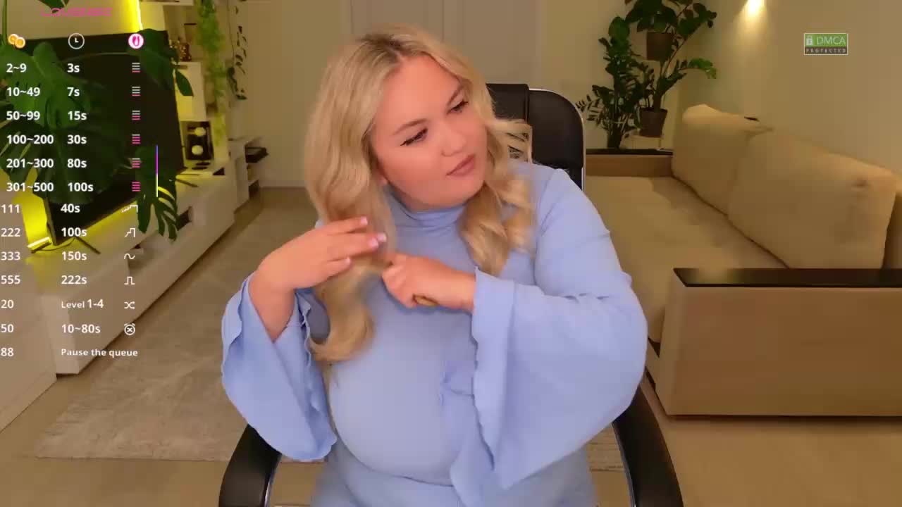 Sunshinee-S Adult Chat October 31, 2025