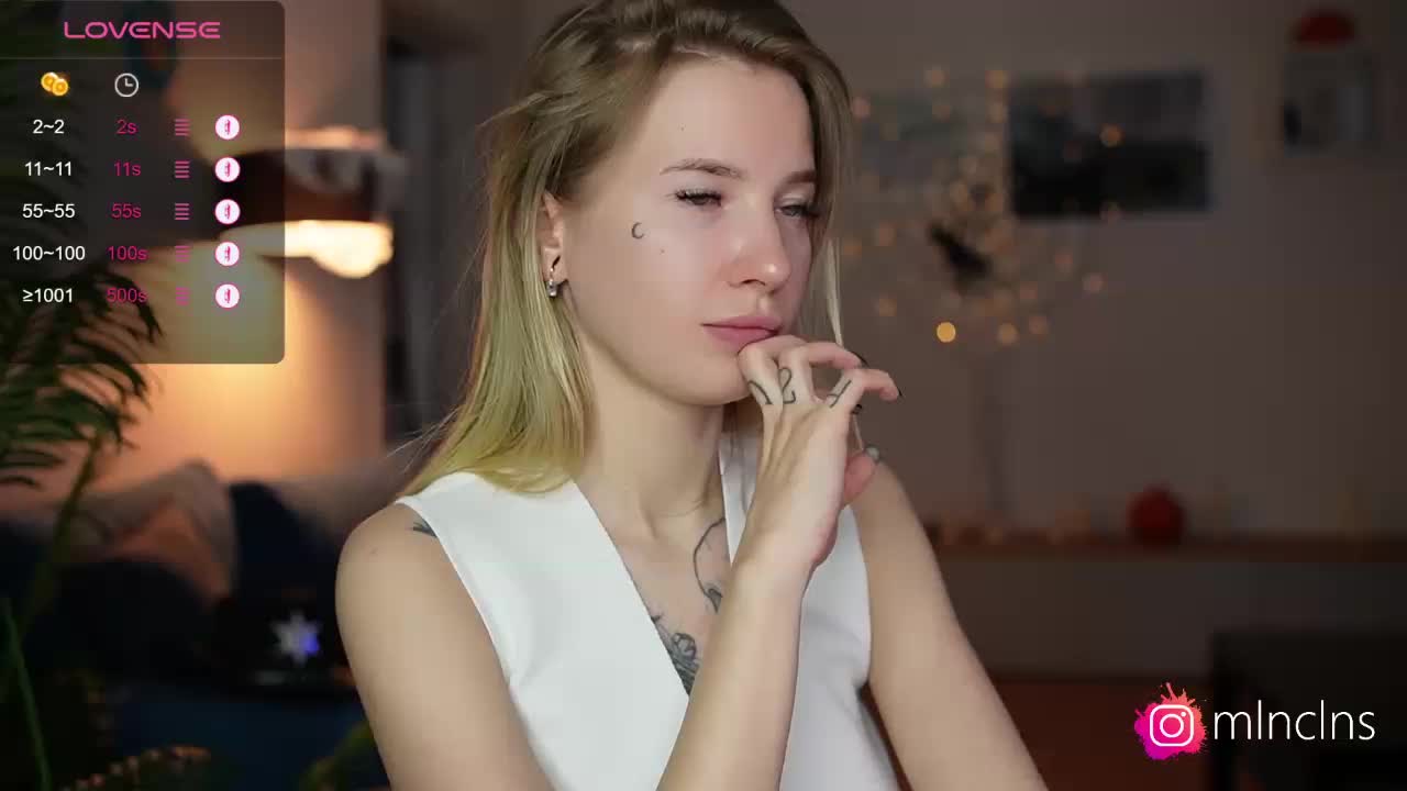 mel-collins Adult Chat October 31, 2025