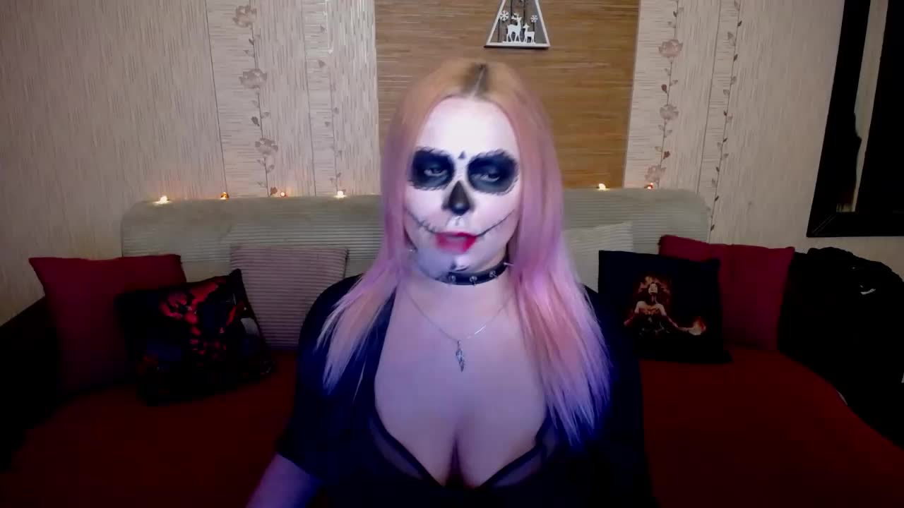 AnnessixReign Adult Chat October 31, 2025