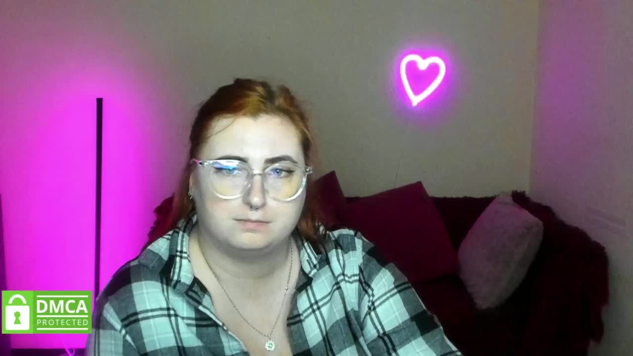 Aliciaredluv Adult Chat October 30, 2025