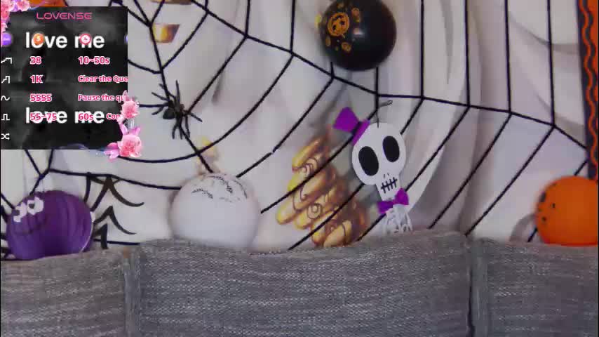 hailey_peach Adult Chat October 31, 2025