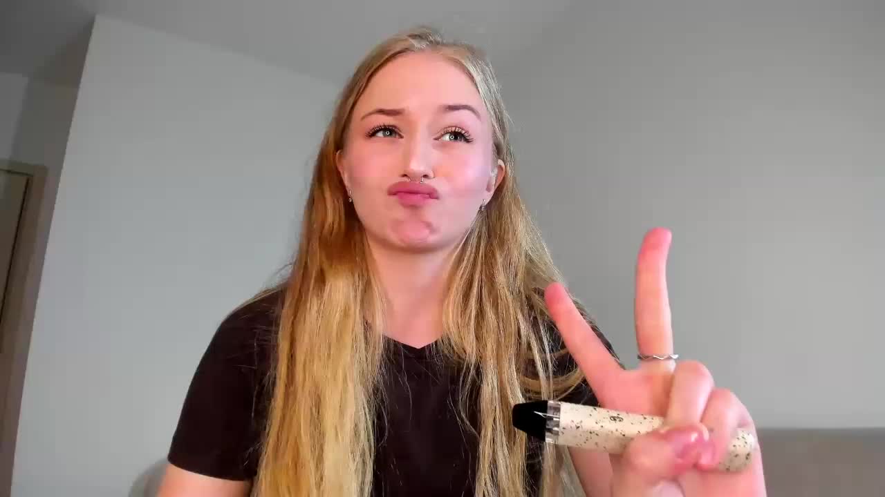 MiaMeowa Adult Chat October 31, 2025