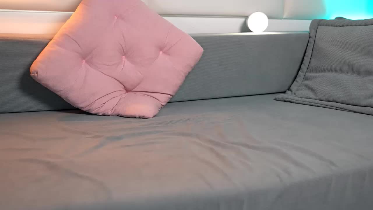 JuliaDragon Adult Chat October 31, 2025