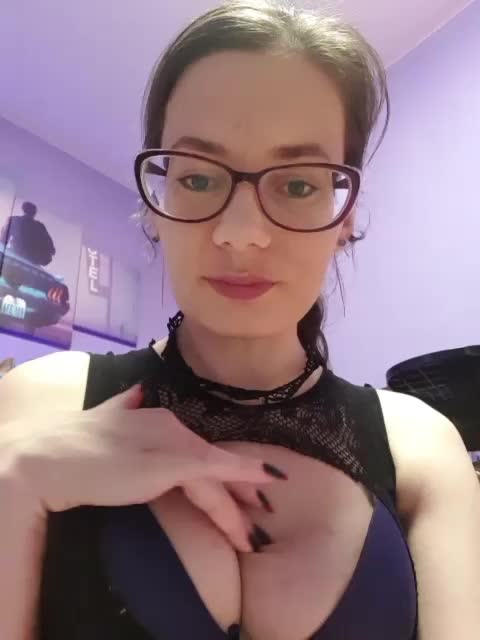 analiMilana Adult Chat October 31, 2025