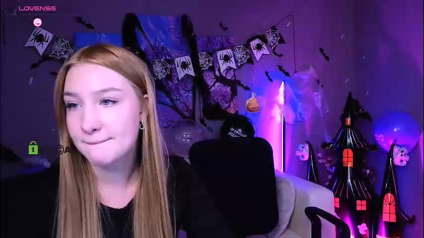 playful_sophie Adult Chat October 29, 2025