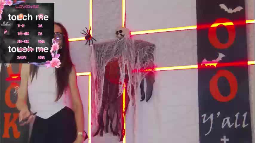 hailey_peach Adult Chat October 31, 2025