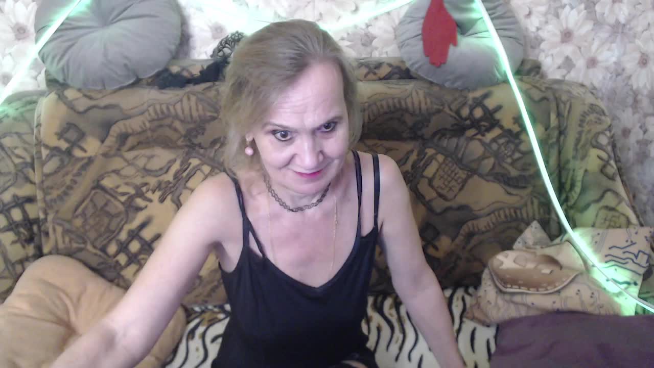 miss-bekker23 Adult Chat October 31, 2025