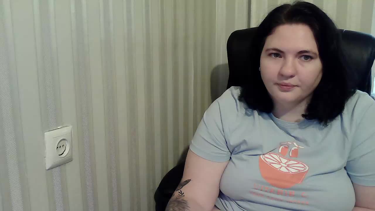 XLisaBlueX Adult Chat October 31, 2025