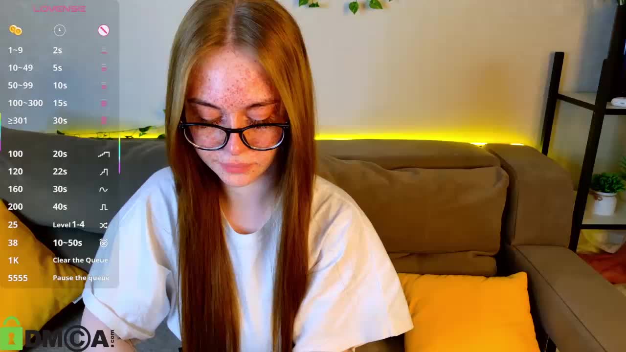 Roxy-Sunny Adult Chat October 31, 2025