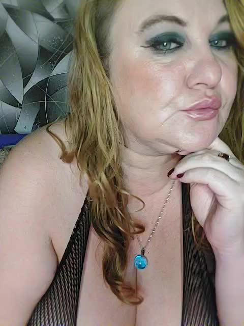 -Your_dream- Adult Chat October 31, 2025