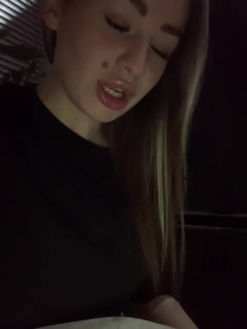 Polichkaaaa Adult Chat October 31, 2025