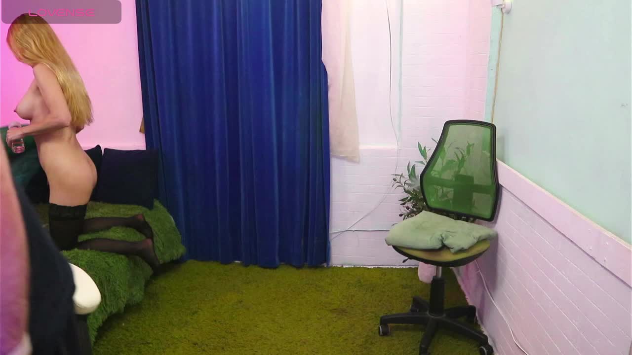 AlisaAleks Adult Chat October 31, 2025