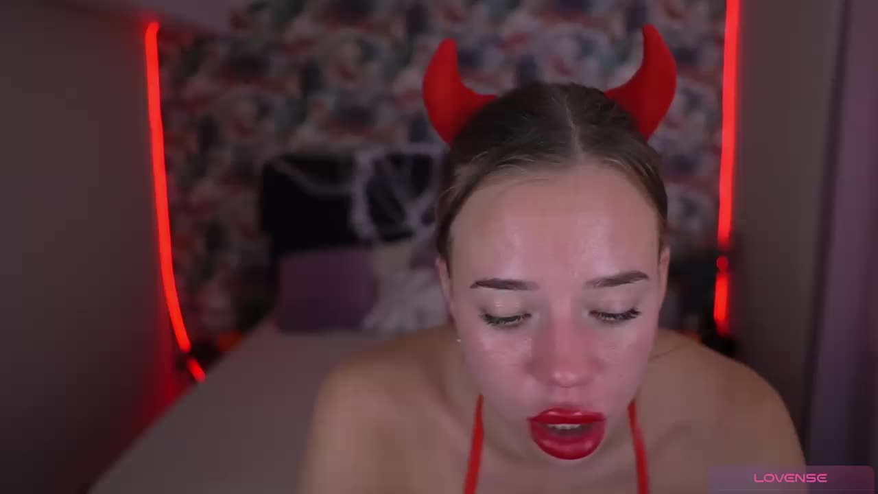 SexyIrinka Adult Chat October 31, 2025