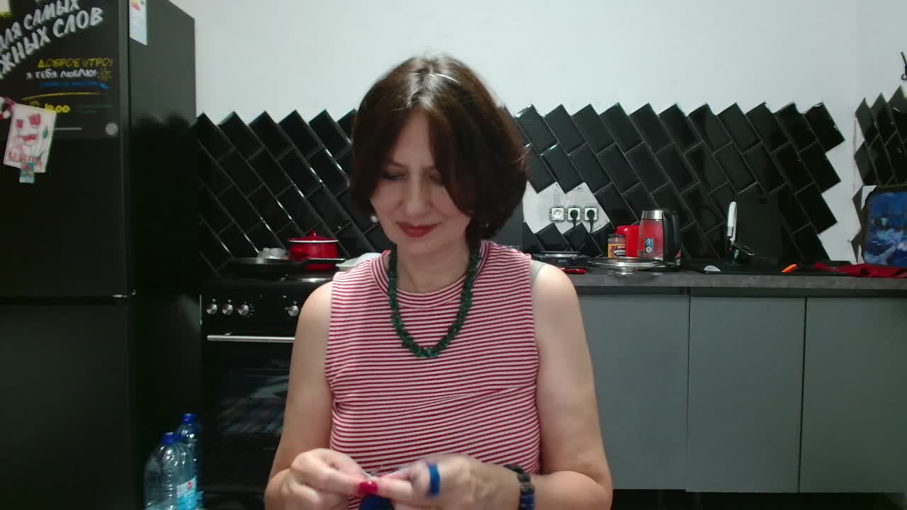 ANGELALADI Adult Chat October 31, 2025