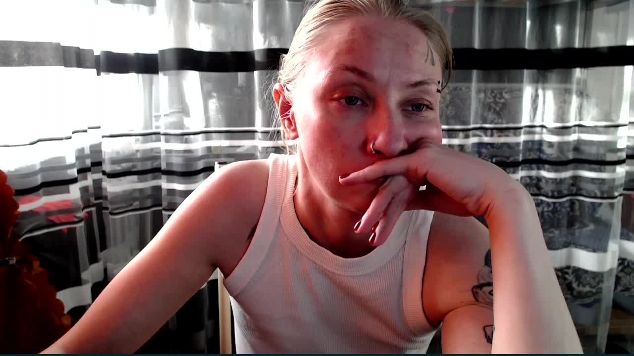 Lollifoxy Adult Chat October 31, 2025