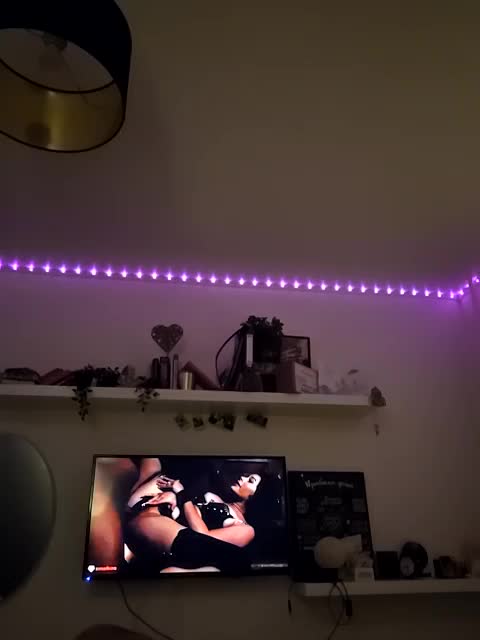 LolaAlex Adult Chat October 31, 2025