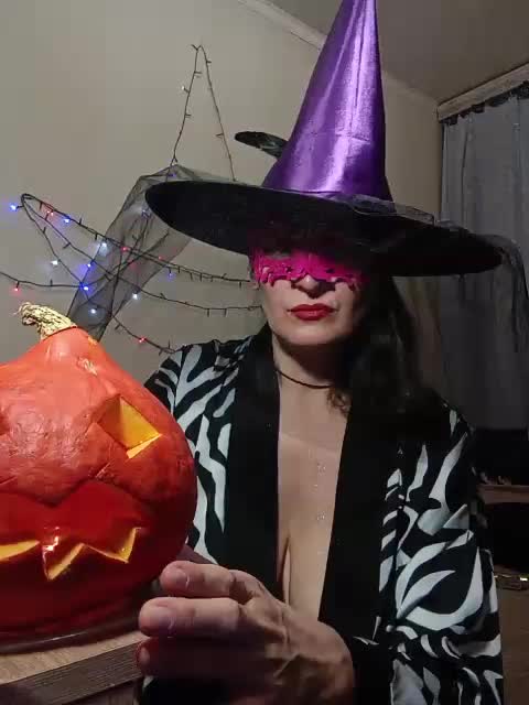 LUKONTA Adult Chat October 31, 2025