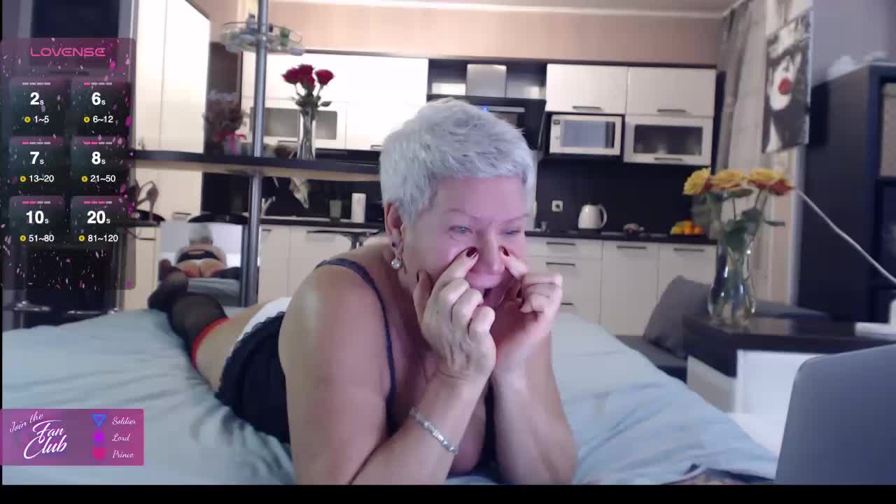 roxana-brooks Adult Chat October 31, 2025