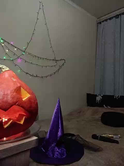 LUKONTA Adult Chat October 31, 2025