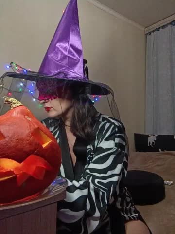 LUKONTA Adult Chat October 31, 2025