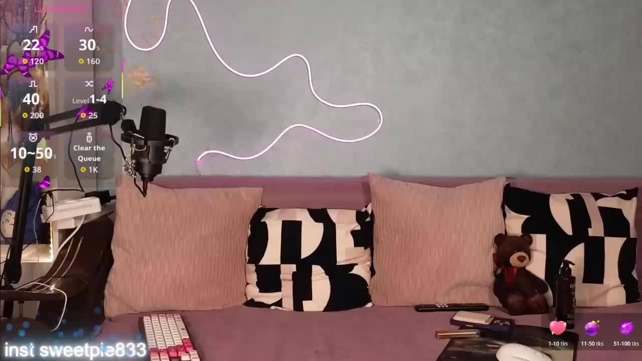 Anal_Girl Adult Chat October 31, 2025