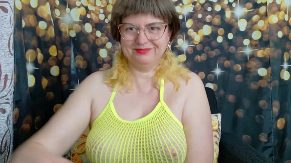 Golden_Lady Adult Chat October 31, 2025