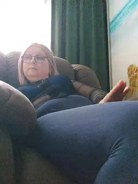 Hot_frenzy Adult Chat October 31, 2025