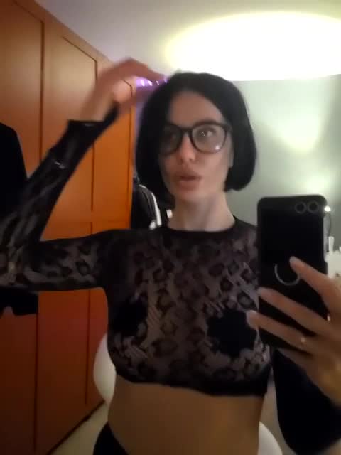 LolaAlex Adult Chat October 31, 2025