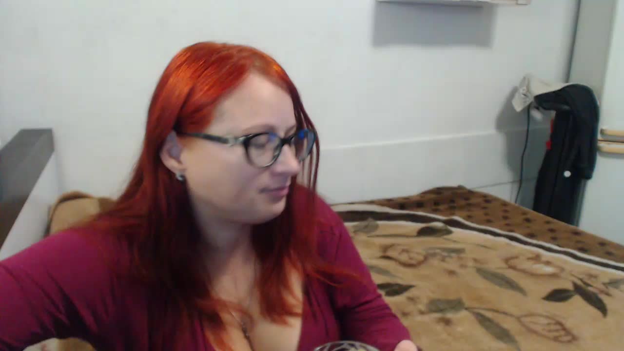 Lilia4joy Adult Chat November 1, 2025