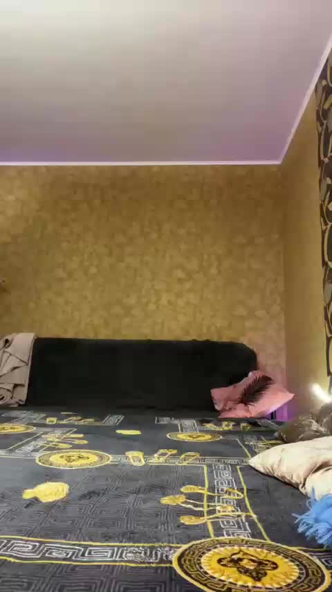 LouiseJenkin Adult Chat November 1, 2025