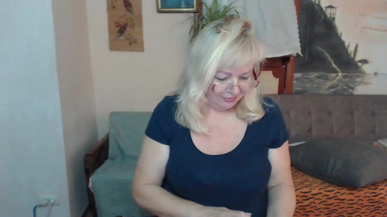 EvelynLoveShy Adult Chat November 1, 2025