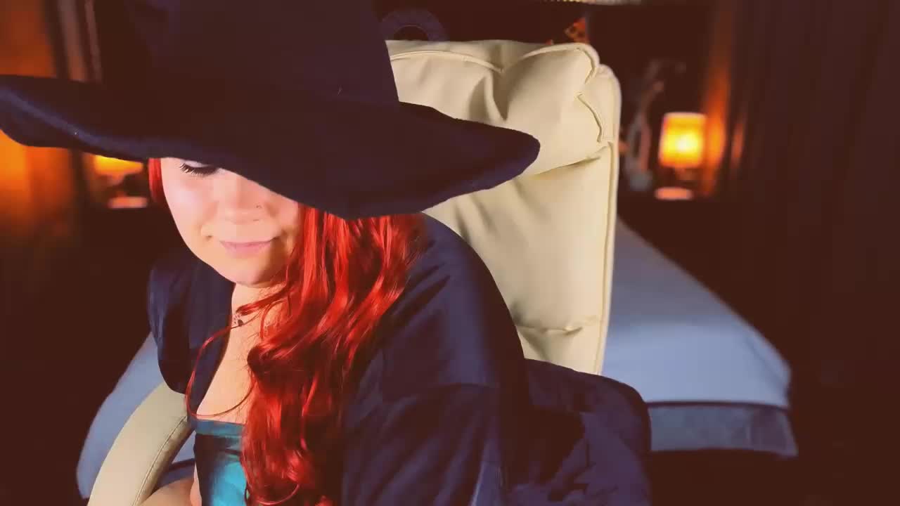 BettyDark Adult Chat November 1, 2025