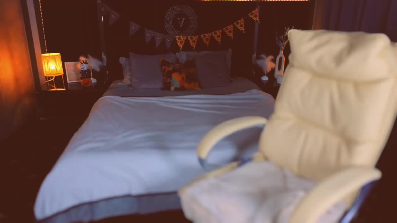 BettyDark Adult Chat November 1, 2025