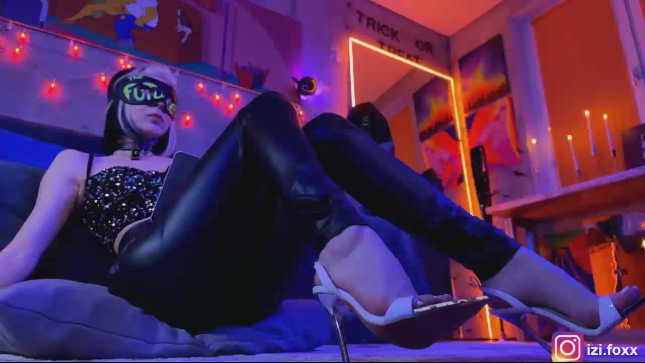 Na-izi Adult Chat November 1, 2025