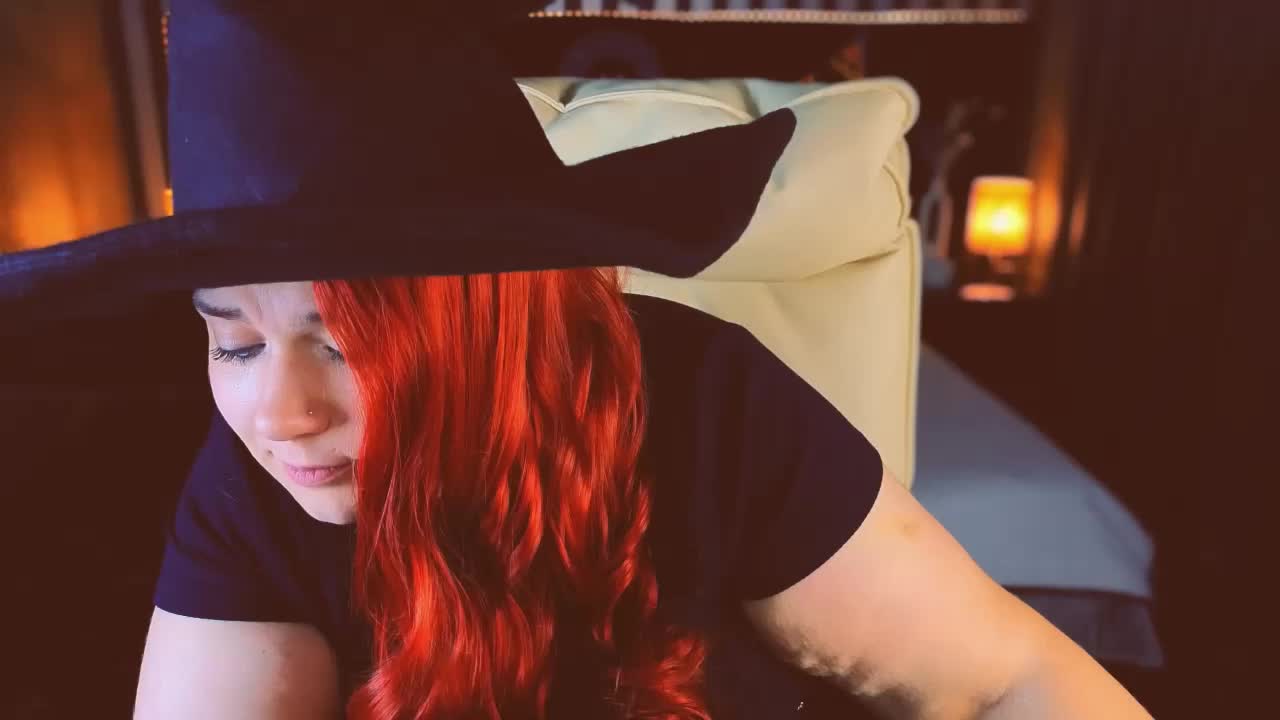 BettyDark Adult Chat November 1, 2025