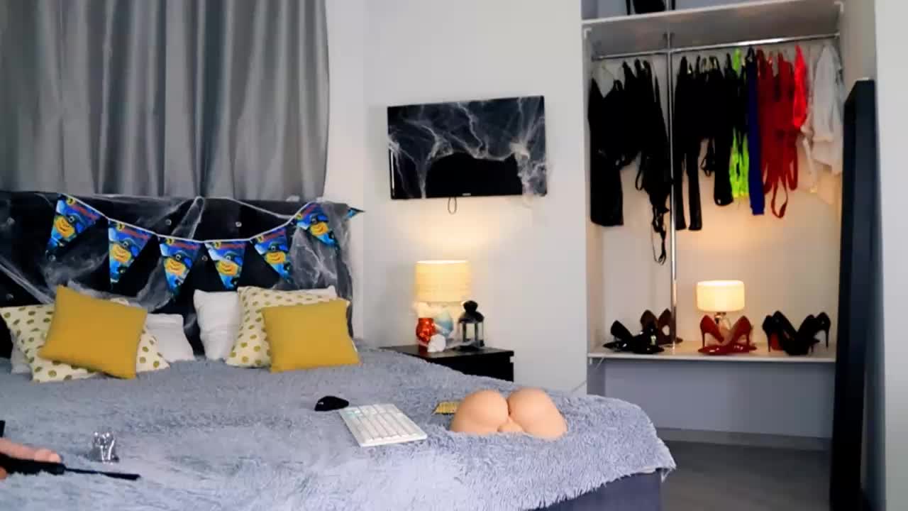 InvitingTina Adult Chat November 1, 2025