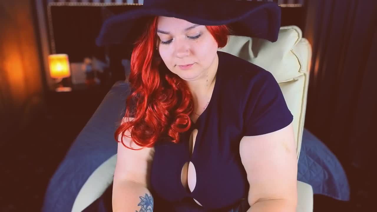 BettyDark Adult Chat November 1, 2025