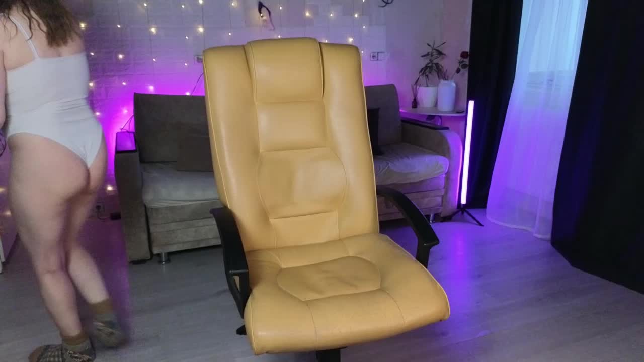 Call_me_Dasha Adult Chat November 1, 2025