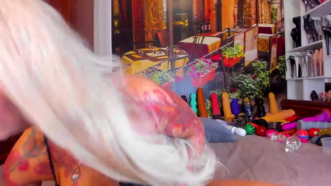 NikkaHotX Adult Chat November 1, 2025