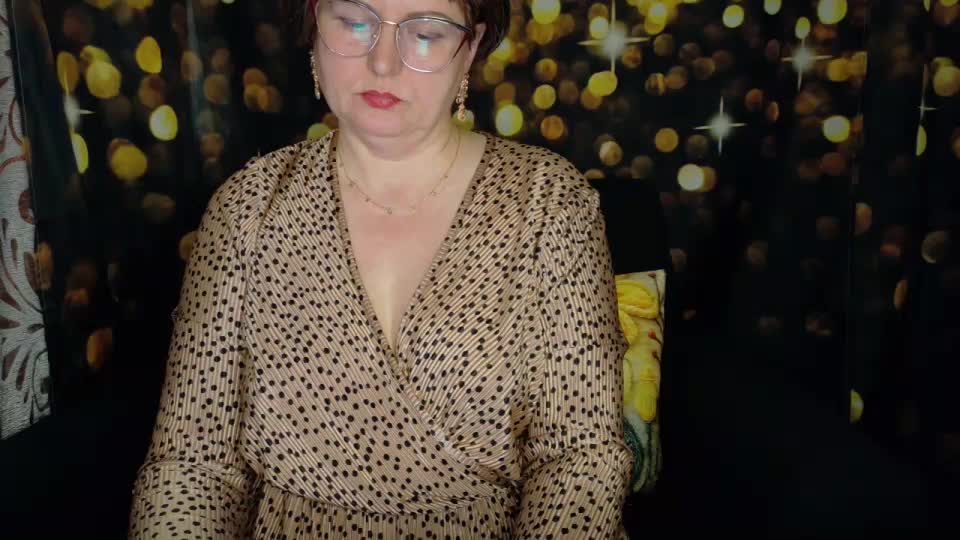 Golden_Lady Adult Chat November 1, 2025