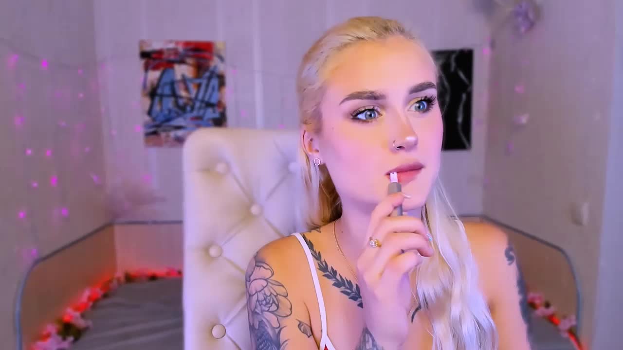 Ravenaaaa Adult Chat November 2, 2025