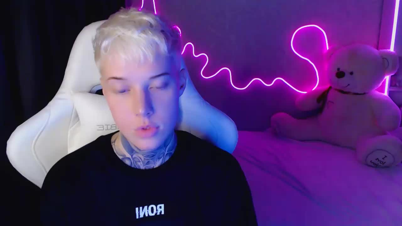 tezes Adult Chat November 2, 2025