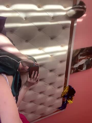 Flossy_Vettie Adult Chat November 2, 2025