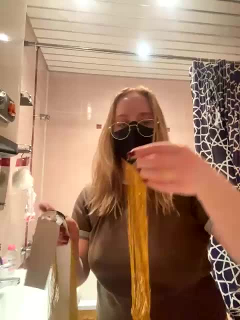 Donut-red Adult Chat November 2, 2025