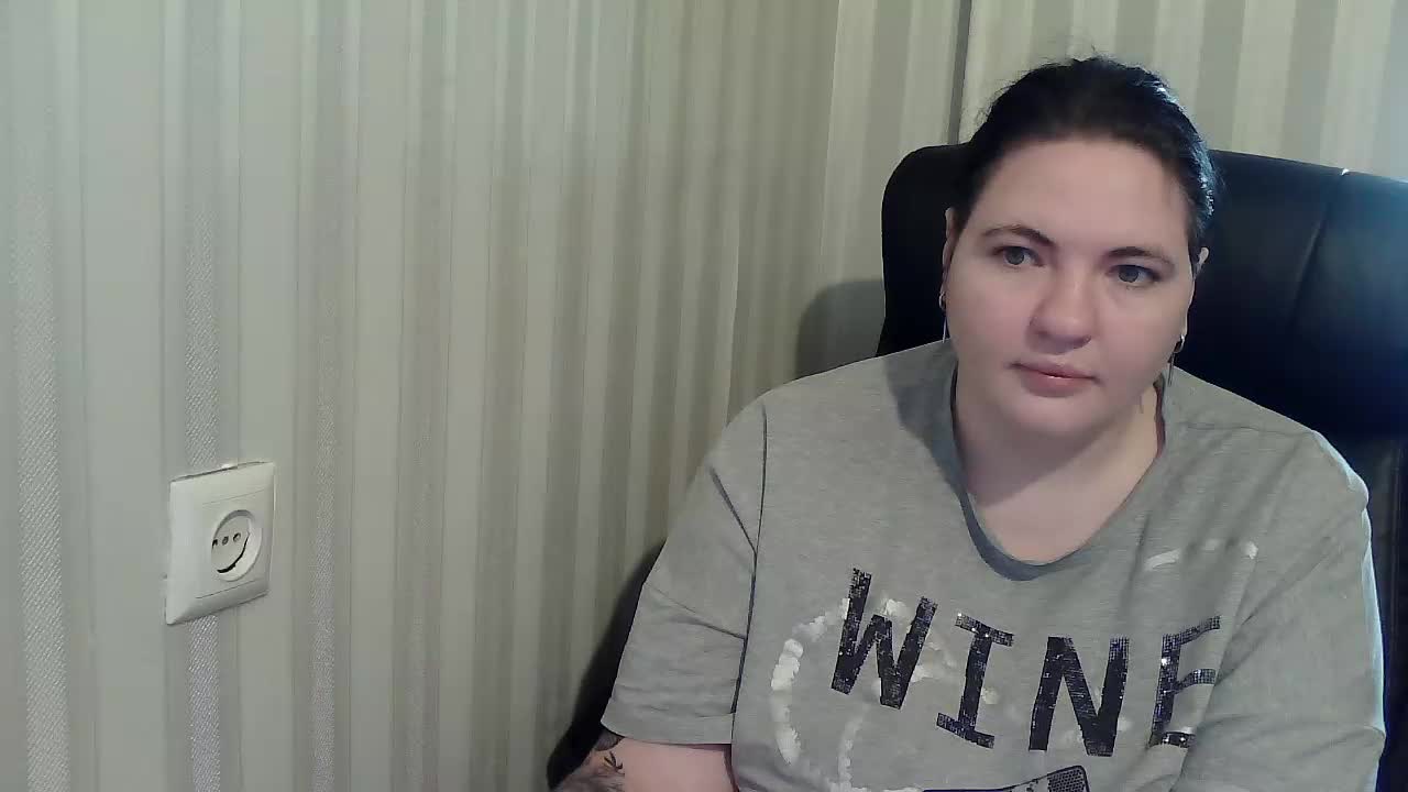 XLisaBlueX Adult Chat November 2, 2025